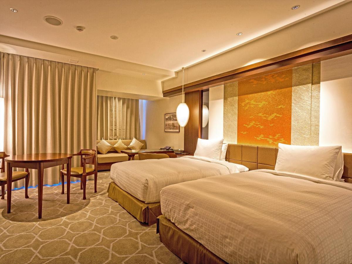Okinawa Exes Naha Hotel Exterior foto